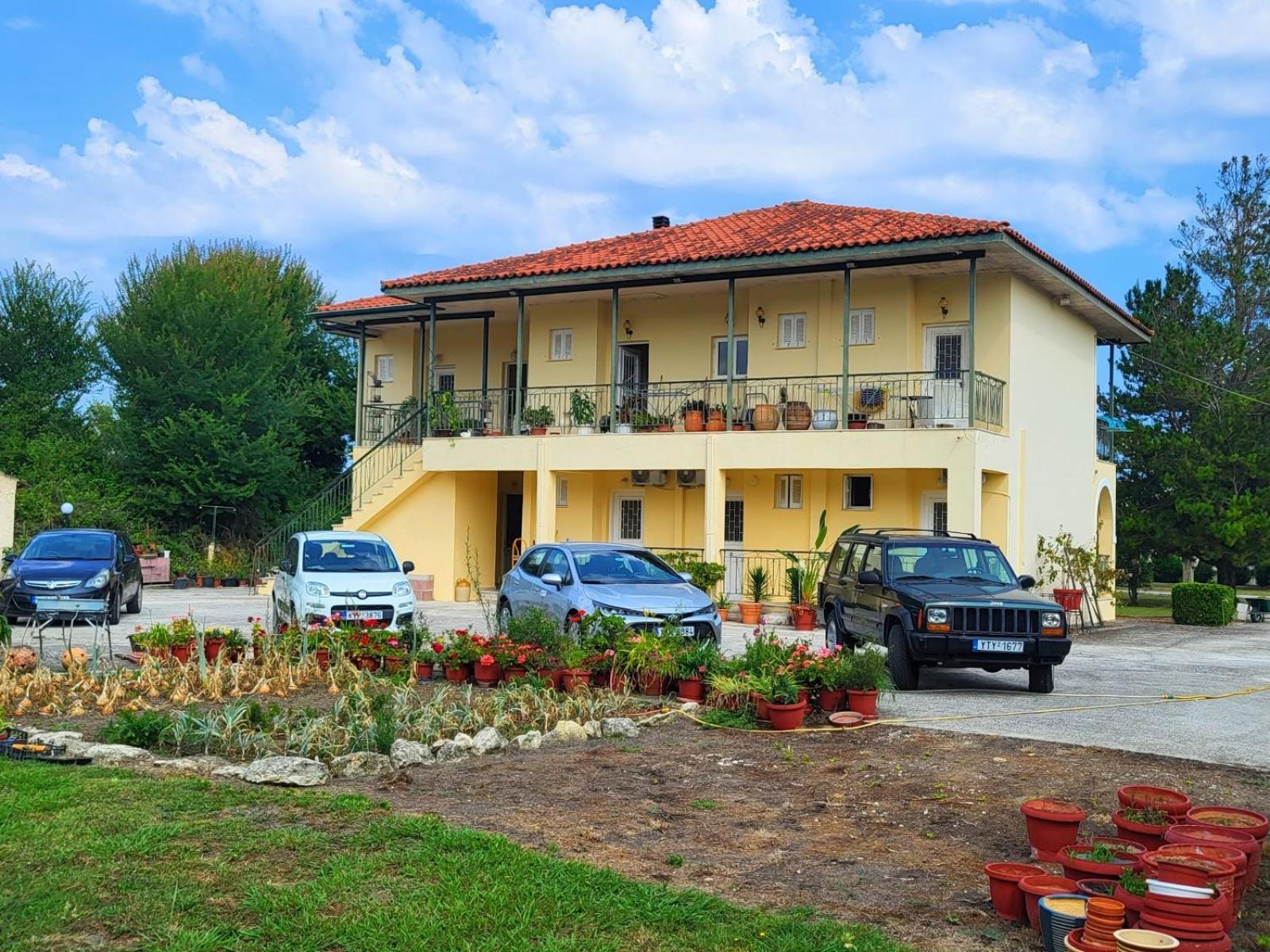 Kivotos Villa Studios Roda  Extérieur photo