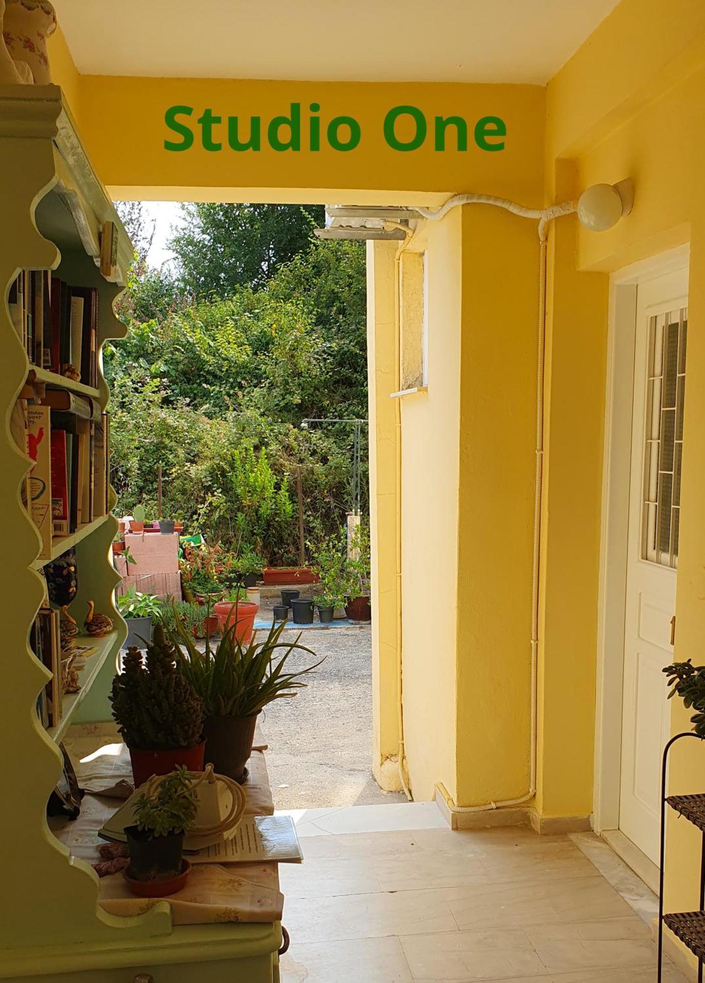 Kivotos Villa Studios Roda  Extérieur photo